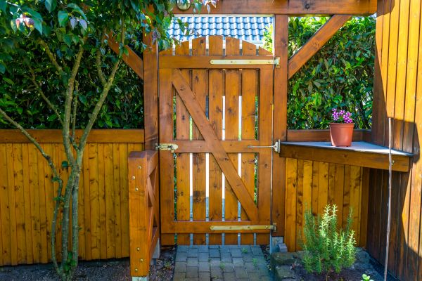 Wood Gate Repair in Sandpoint