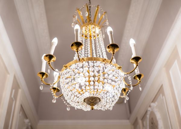 Chandelier Light Replacement in Sandpoint